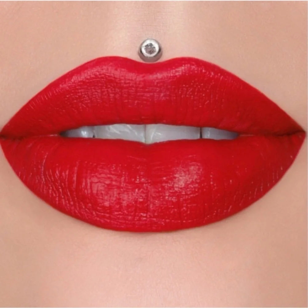 JEFFREE STAR COSMETICS Velvet Trap Lipstick Red Affair
